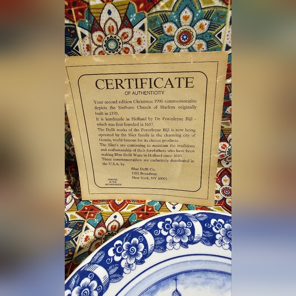 Blue And White collector plate - Picture 3 of 5